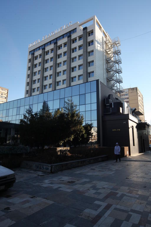 호텔 크라구예바츠 외부 사진
